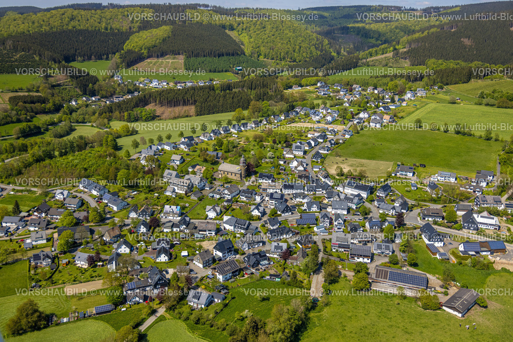 Schmallenberg230506517 | Luftbild, Ortsansicht Ortsteil Holthausen, kath. Kirche St. Michael, Holthausen, Schmallenberg, Sauerland, Nordrhein-Westfalen, Deutschland