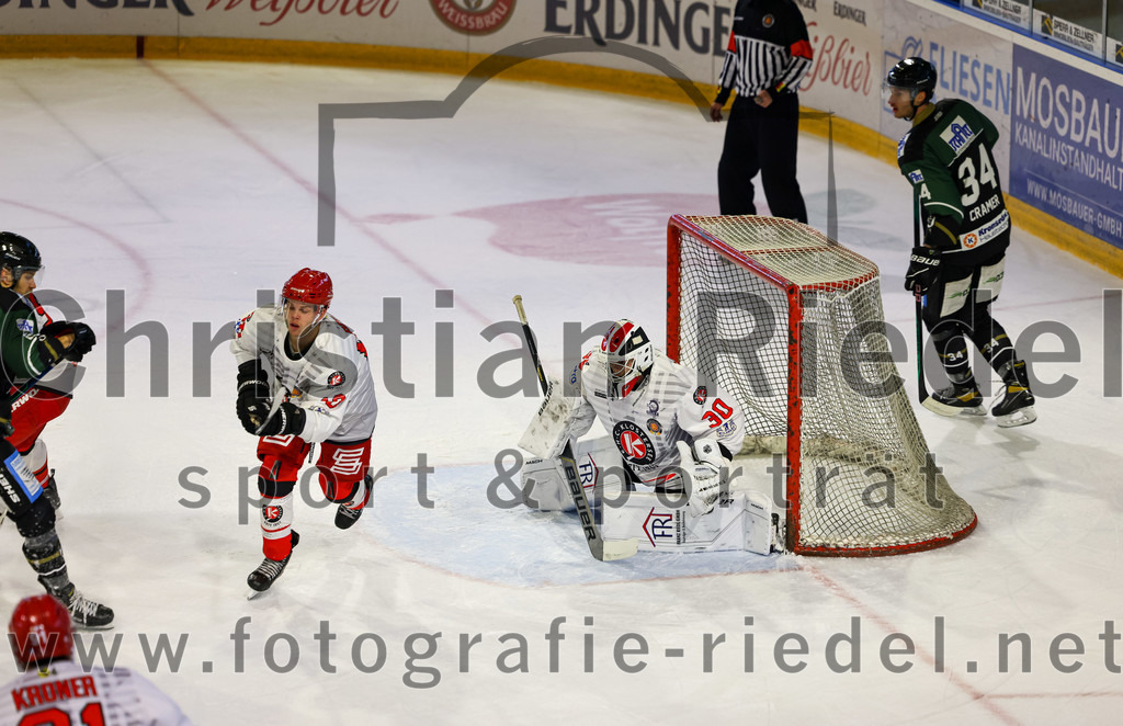 2022-09-25_105_TSV_Erding_gegen_EHC_Klostersee | Erding, Deutschland, 25.09.2022:
Eishockey, Bayernliga 2022 / 2023, Testspiel, TSV Erding gegen EHC Klostersee, Endergebnis: 8:2

Foto: Christian Riedel / fotografie-riedel.net