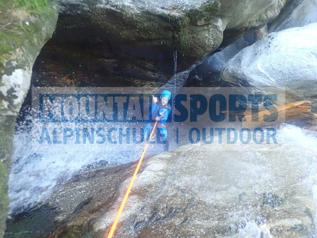 P9220105 | Bestelle die Bilder deines Berg- oder Wasser-Abenteuers mit Mountain Sports bequem von zu Hause aus direkt über unseren Online Fotoshop von pictrs.com. - Realisiert mit Pictrs.com