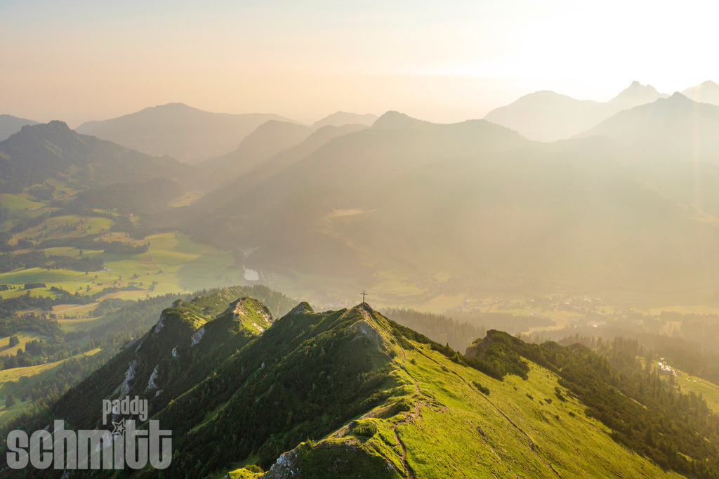 PS-Bergwelt-2026-135 | Entdecke die größte Bildgalerie der Region mit Fotografien aus dem Allgäu, der Bodenseeregion, Oberschwaben, dem Donautal und der Schwäbischen Alb. Landschaften, Luftaufnahmen und Reisefotografie als Wandbild und Fotokunst. - Realisiert mit Pictrs.com
