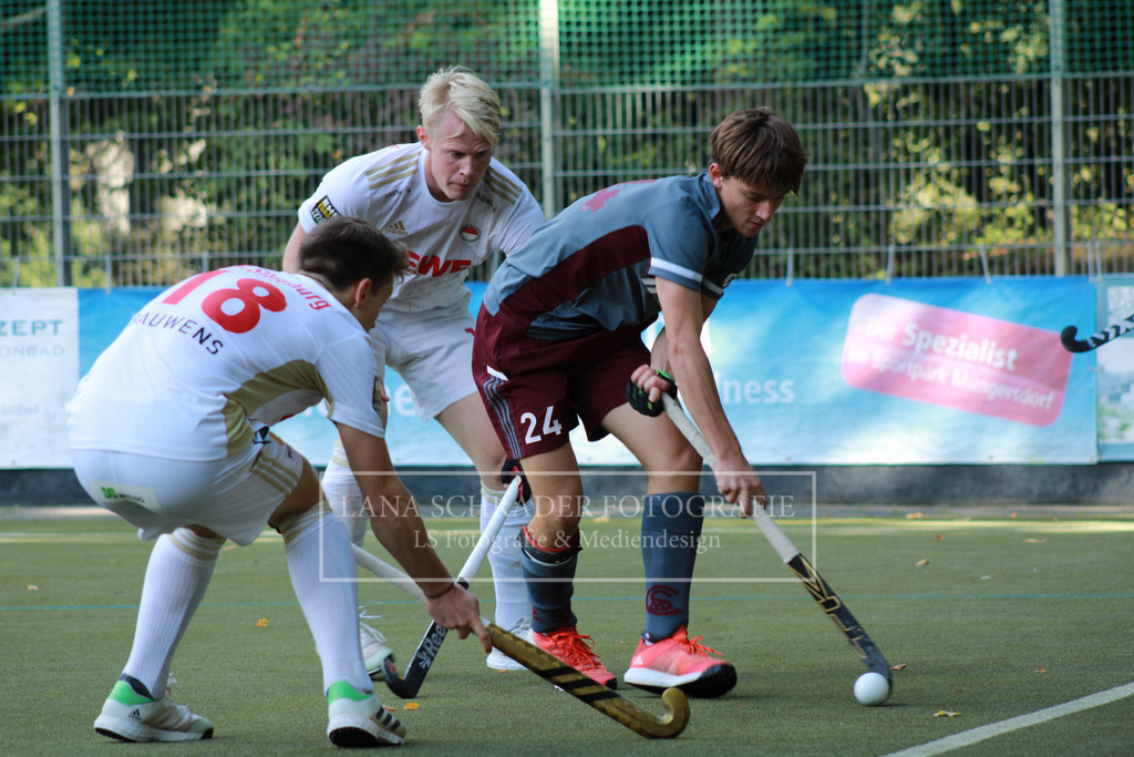 Rot - Weiß Köln - Münchner SC 25.09.22-79 | lanaschraderfotografie - Realisiert mit Pictrs.com