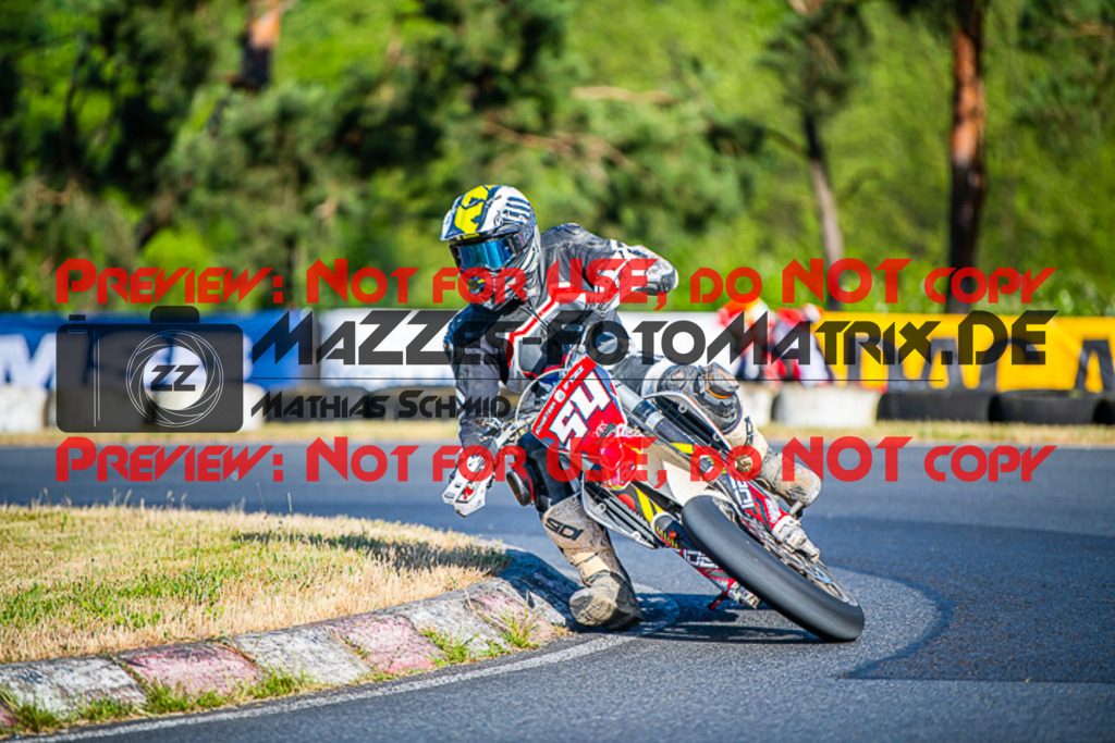 MaZZes_FotoMatrix_220528_6292-2 | Fotograf Mathias Schmid
Sportfotograf,
Eventfotograf,
Hochzeitsfotograf,
Portraitfotograf