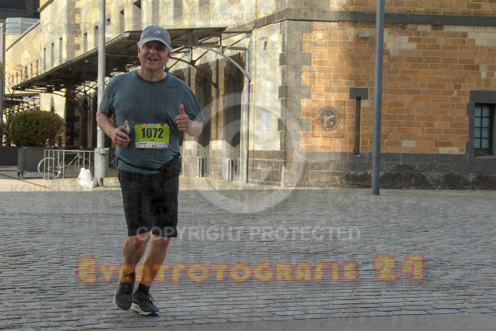 250920_1547_EV4_9567 | Sportfotografie im Rhein-Sieg Kreis, Köln, Bonn, NRW, Rheinland Pfalz, Hessen, etc. Unser Tätigkeitsfeld umfasst den Laufsport vom Volkslauf über den Marathon, Duathlon, Triathon bis zum Ultralauf wie Kölnpfad Ultra oder Schindertrail.