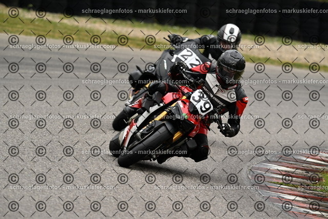 25bt02-1278 | markuskiefer.com - Realisiert mit Pictrs.com