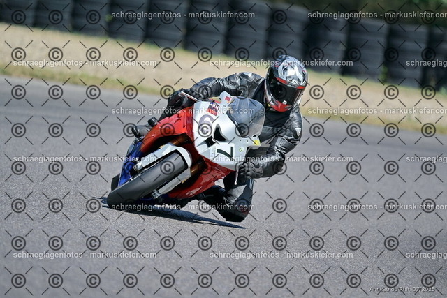 25bt04-0995 | markuskiefer.com - Realisiert mit Pictrs.com