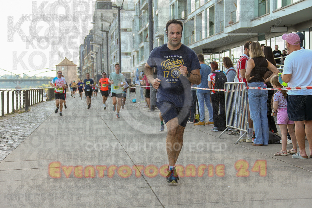 250920_1447_EX1_7589 | Sportfotografie im Rhein-Sieg Kreis, Köln, Bonn, NRW, Rheinland Pfalz, Hessen, etc. Unser Tätigkeitsfeld umfasst den Laufsport vom Volkslauf über den Marathon, Duathlon, Triathon bis zum Ultralauf wie Kölnpfad Ultra oder Schindertrail.