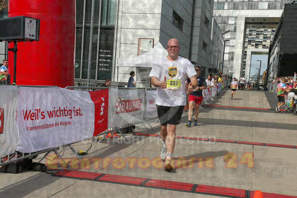 250920_1340_EX1_6160 | Sportfotografie im Rhein-Sieg Kreis, Köln, Bonn, NRW, Rheinland Pfalz, Hessen, etc. Unser Tätigkeitsfeld umfasst den Laufsport vom Volkslauf über den Marathon, Duathlon, Triathon bis zum Ultralauf wie Kölnpfad Ultra oder Schindertrail.