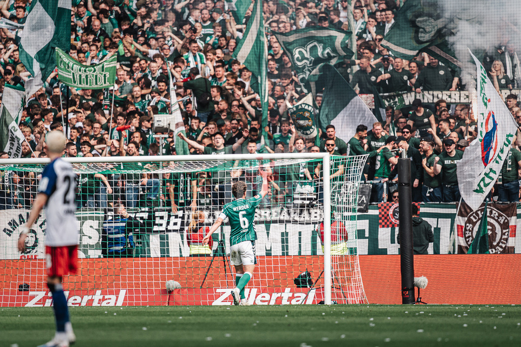 Fußball | Männer | Saison 2025/2026 | 1. Fußball-Bundesliga | 30. Spieltag | SV Werder Bremen vs. Hamburger SV | 18.04.2026 | Torjubel Jens Stage (#06, SV Werder Bremen)