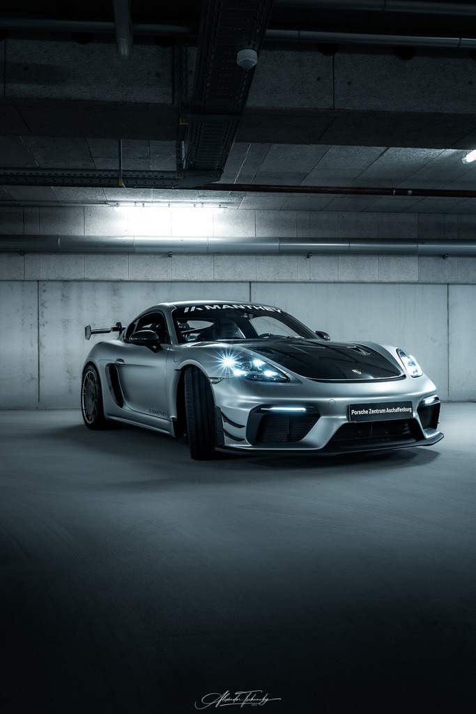 718 Cayman GT4 RS Manthey | Entdecken Sie die faszinierende Welt von Alexander Tschuncky Arts: Kreative Fotografie, atemberaubende Automobilkunst und hochwertiger Bilderdruck. Lassen Sie sich inspirieren! - Realisiert mit Pictrs.com