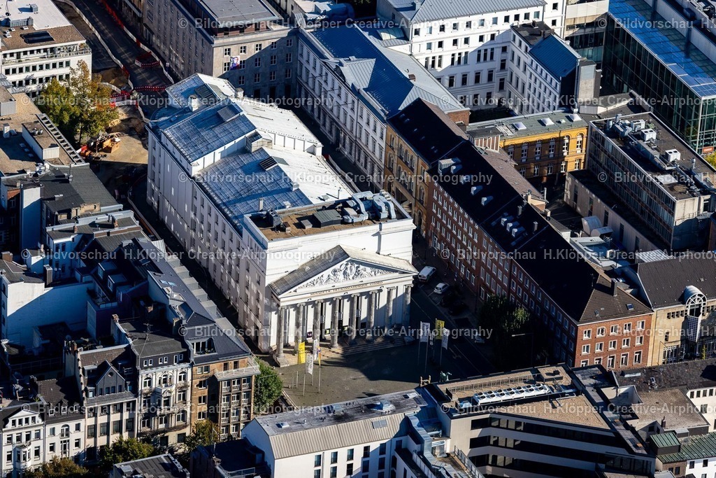 Lufbilder Aachen-6150 | Theater Aachen in der Innenstadt am Theaterplatz von Aachen im Bundesland Nordrhein-Westfalen. Aachen ist kreisfreie Kurstadt, Bischofssitz und westlichste Großstadt Deutschlands. In der historischen Innenstadt im Stadtteil Mitte befindet sich das auffällige weiße, längliche Gebäude des Theaters. - Realisiert mit Pictrs.com