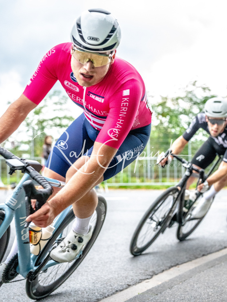Ralf Eppink Photography 20250921_DSC08976 | Sportfotografie, Eventfotografie, Porträtfotografie, Radsport Fotograf, Triathlon Fotograf, Düsseldorf Fotograf, Köln Fotograf, Actionfotografie, Teamfotografie, Peoplefotografie, Business Portraits, Veranstaltungsfotografie, Reportagefotografie - Realisiert mit Pictrs.com