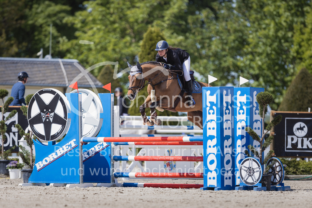 230518_MayDays_SprPf-A2-228 | Deine schönsten Turniermomente als professionelle Fotos! Entdecke hochwertige Pferdesport-Fotografie im Online-Shop. Jetzt Fotos finden & bestellen!