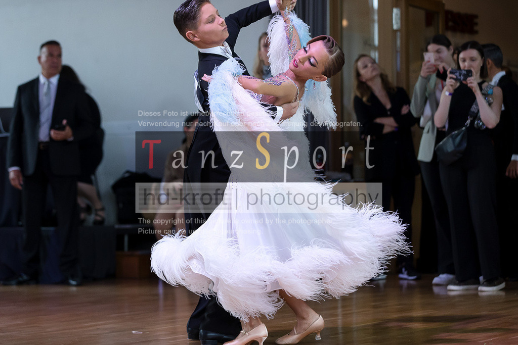 20240615_DM-Jun2-Kombi_08730 | Tanzsportbilder, Standardtanz, Lateintanz, WDSF, DTV, LTVB, dancecomp, goc, hessen tanzt, blaues band der spree, walzer, tango, wiener walzer, slowfox, quickstepp, samba, rumba, cha-cha-cha, paso doble. jive, hd-kroft photography, turniertanzsport