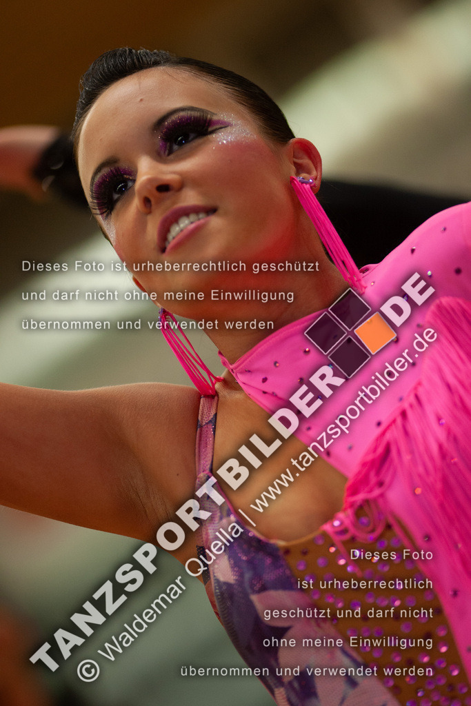 20090124-11018 | Hier finden Sie Tanz Bilder vom Latein und Standard Formationen tanzen. Sportbilder vom Tanzsport. Schöne Fotos und von Weltmeisterschaft, Europameisterschaft, Bundesliga, Regionalliga, Oberliga und Landesliga sowie von GOC Stuttgart, DanceComp, WM Bremen