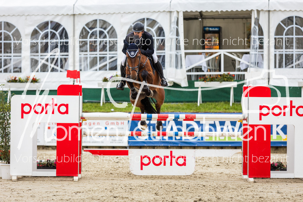 BHO-2PhSpr-M-319 | MomenTaufnahmen Pferdesportfotos