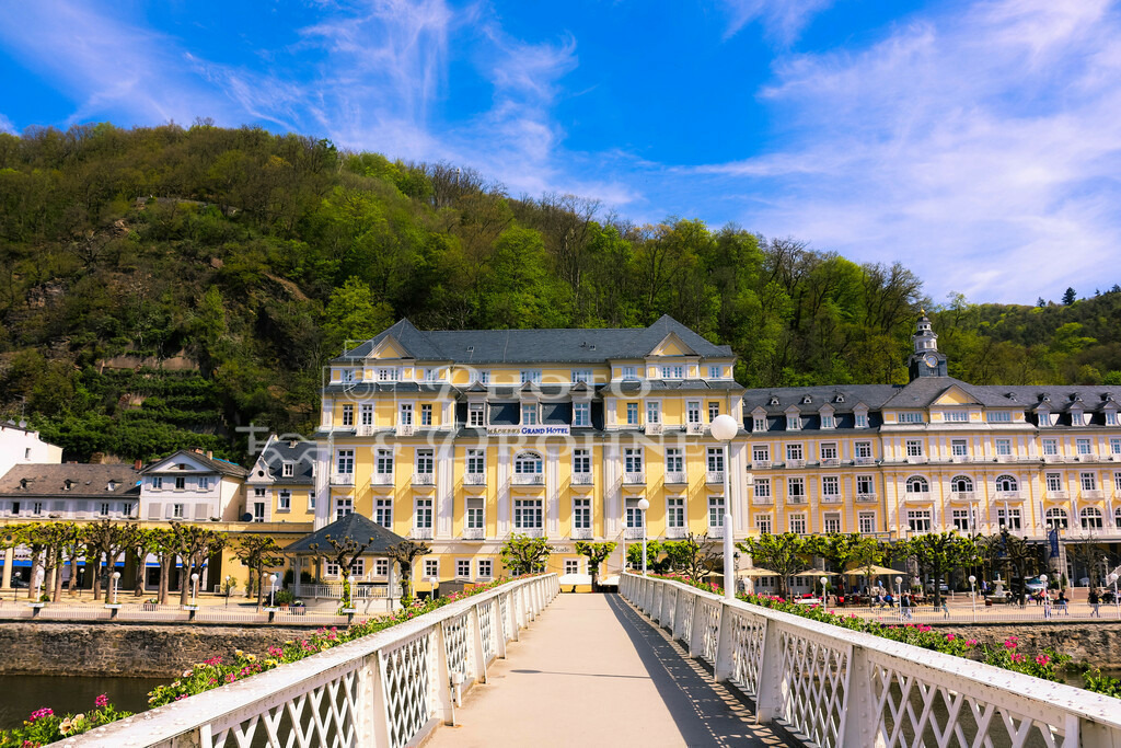 Kurviertel Bad Ems-8652 | Das Grand Hotel in Bad Ems ist ein Nobelhotel an der Jacques-Offenbach-Promenade.  im Kurviertel. - Realisiert mit Pictrs.com