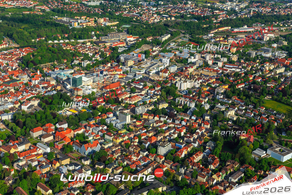 Die Luftaufnahme der Stadt Kempten Allgäu wurde vom UL-Flugzeug heraus erstellt ( keine Drohne )- hohe Auflösung für beste Qualität