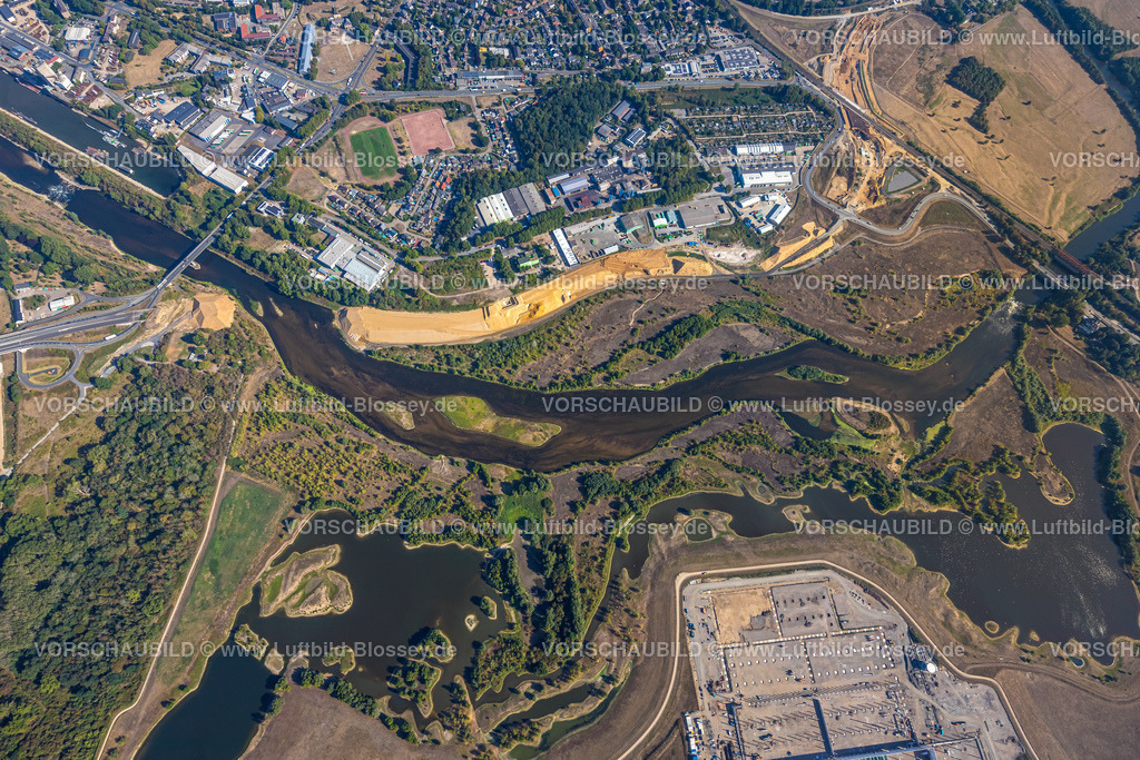 Wesel220806072 | Luftbild, Lippemündungsraum, Lippeaue, Flusslauf, Baustelle und Neubau Erweiterung Bundesstraße B8, Wesel, Ruhrgebiet, Nordrhein-Westfalen, Deutschland