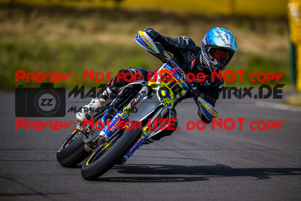 MaZZes_FotoMatrix_220618_6753 | S2