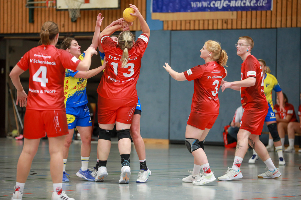 SVN_SvSchermbeck_051024_030 | Bildergalerie von Sport-Ereignissen aber auch von weiteren spannenden Dingen - nicht nur vom Niederrhein. In Anlehnung an den bekannten Spruch von Hanns Dieter Hüsch heißt das Motto: "Niederrhein ist überall".  - Realisiert mit Pictrs.com