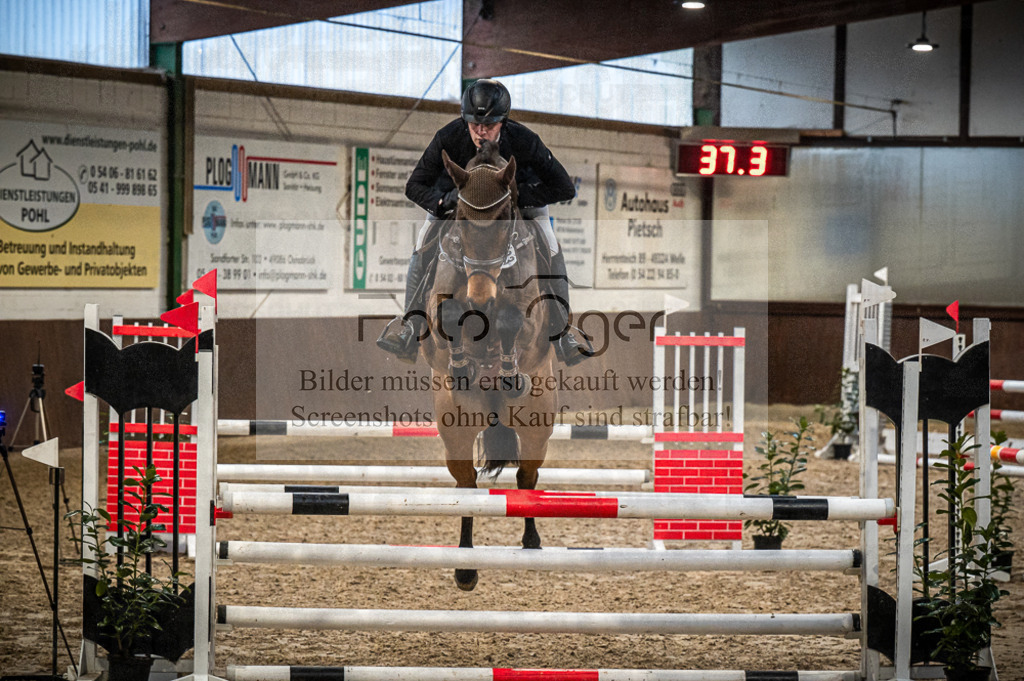Hallenreittunier Voxtrup 2023 | Entdecke hochwertige Reitturnierfotos von Foto Oger. Professionell, emotional und authentisch – jetzt Lieblingsmomente im Shop bestellen.Deutschlandweite Turnierfotografie. - Realisiert mit Pictrs.com