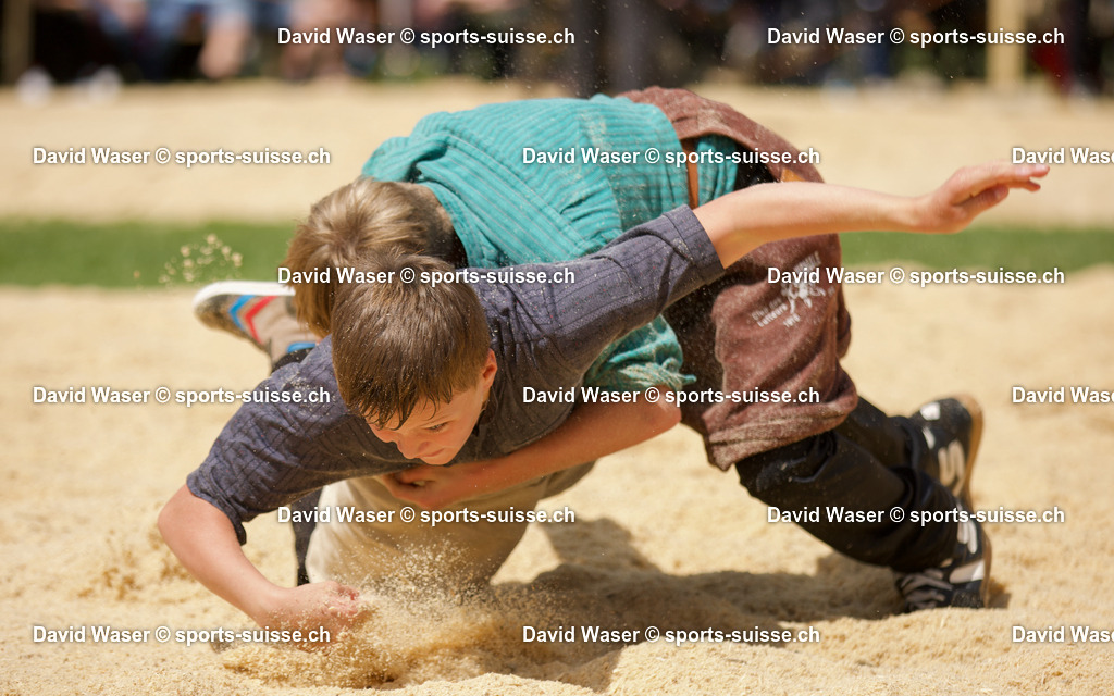 Dessiex Soren (2011) - Burri Dario (2012) _ la F_te Cantonale Neuch_teloise des ESPOIRS _ Dombresson le dimanche 19.05.24 (13) | sports-suisse.ch