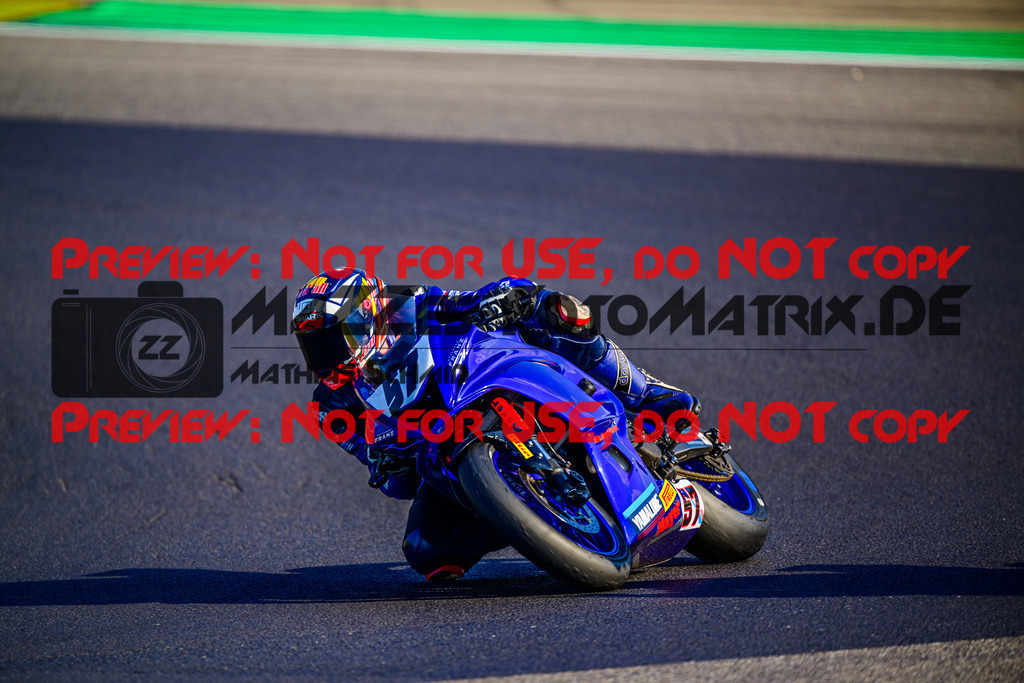 MaZZes_FotoMatrix_240901_6007705_9823 | R7