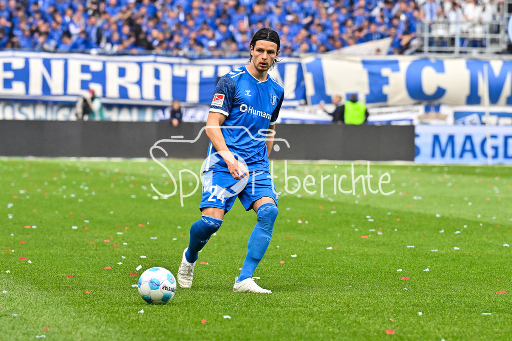 1. FC Magdeburg - Fortuna Düsseldorf | am Ball Jean HUGONET (FC Magdeburg 24) / Einzelfoto / Freisteller / 2. Bundesliga: 1. FC Magdeburg - Fortuna Duesseldorf, Avnet-Arena am 18.05.2025 / DFL REGULATIONS PROHIBIT ANY USE OF PHOTOGRAPHS AS IMAGE SEQUENCES AND/OR QUASI-VIDEO