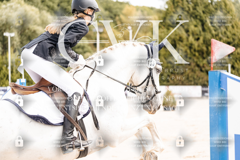 CK906433 | Turnierfotografie Pferdefotografie Trier Rheinland-Pfalz Pferdesport Reitsport Tierfotografie Sportfotografie Pferdevideo Pferdevideografie Equestrianvideography equestrianphotography  - Realisiert mit Pictrs.com