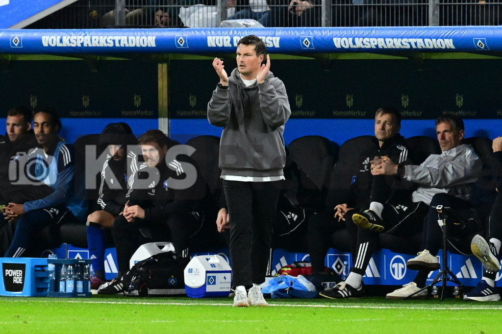 KBS Picture_HSV-Mainz05_046 | Polzin Merlin Trainer (HSV) ,Sportplatz :  Volksparkstadion, - Realisiert mit Pictrs.com