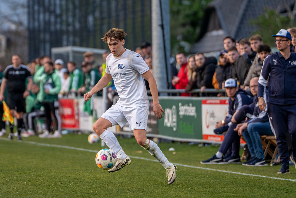 Fußball I Herren I Saison 2025-2026 I Landesliga Weser-Ems I 23. Spieltag I SFN Vechta - BW Lohne II I 01609 | jns.sportfotos - Realisiert mit Pictrs.com