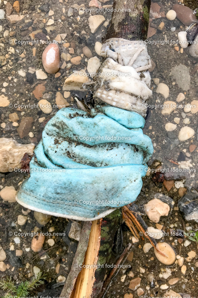 Corona_ 5 Jahre Covid Lockdown_ 15.03.2025-84 | 15.03.2025, Linz, AUT, Corona, 5 Jahre Covid Lockdown, im Bild Stadtansichten, Themenbild, Maske, Strasse, weggeworfen, Schutz, SARS, Virus