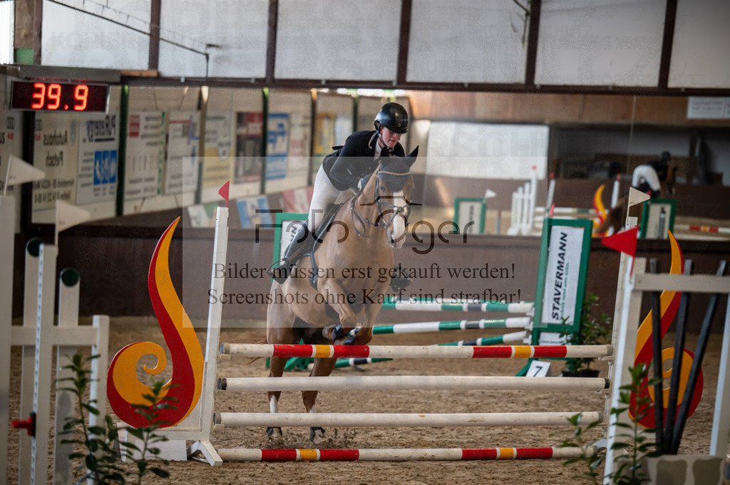Hallenreittunier Voxtrup 2023 | Entdecke hochwertige Reitturnierfotos von Foto Oger. Professionell, emotional und authentisch – jetzt Lieblingsmomente im Shop bestellen.Deutschlandweite Turnierfotografie. - Realisiert mit Pictrs.com
