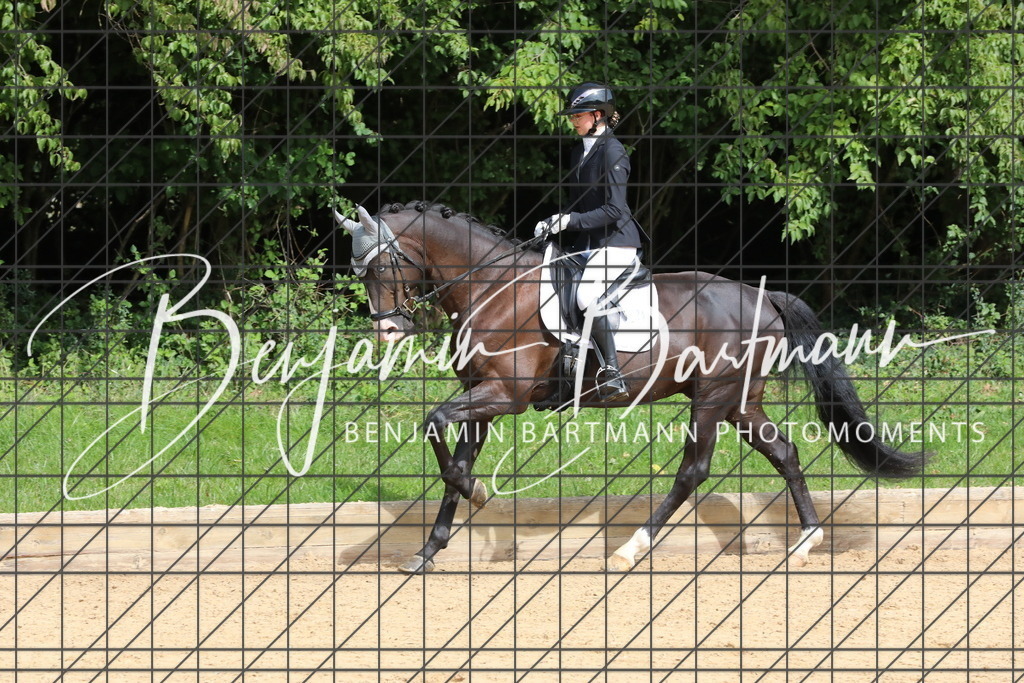 AZ2A2116 | Benjamin Bartmann Photomoments