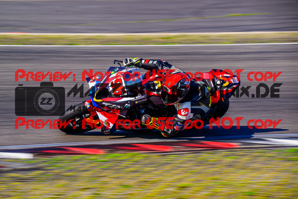 MaZZes_FotoMatrix_240901_6021986_1306 | STK