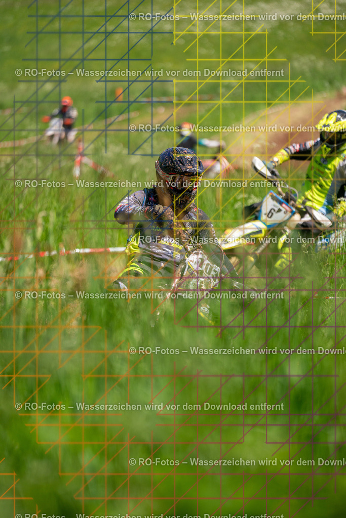Wolfshausen 2 Lauf -990 | Sportfotografie von RO-Fotos: Motorsport, Motocross, Enduro, Laufveranstaltungen und Triathlon. Professionelle Fotos von Sportlern und Events. - Realisiert mit Pictrs.com