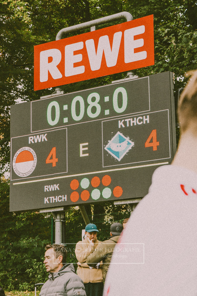 MU18_DM_ZWR_HF_RWK-KTHC_18.10.25_Köln (430 von 432) | lanaschraderfotografie - Realisiert mit Pictrs.com