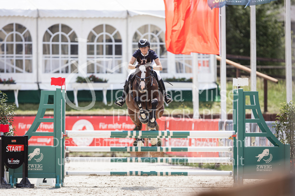 240711_BHO_L-Stil-1-429 | Deine schönsten Turniermomente als professionelle Fotos! Entdecke hochwertige Pferdesport-Fotografie im Online-Shop. Jetzt Fotos finden & bestellen!