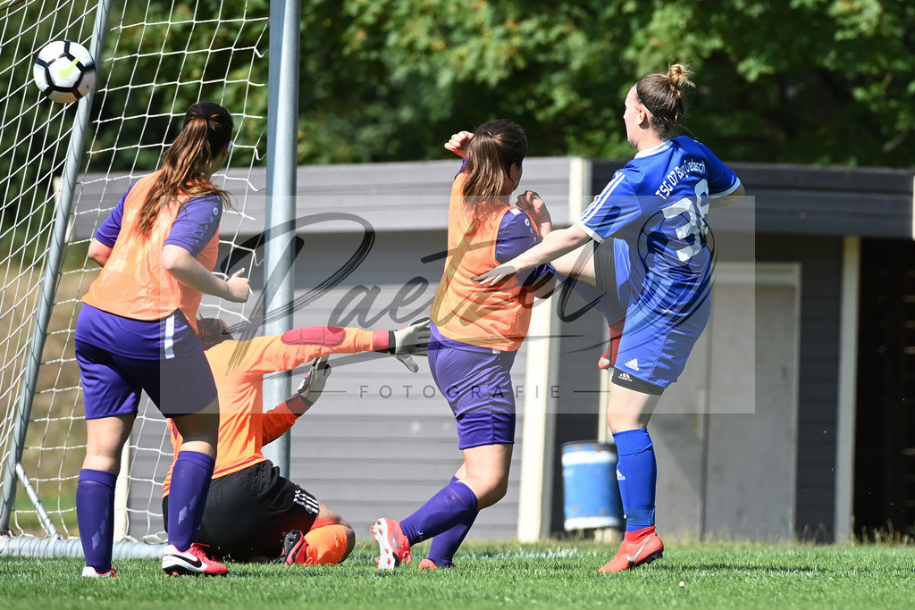 VFBGRE20200816_0050 | Fussball, Frauen:   bei dem Testspiel zwischen VfB Schinkel und TSG 07 Burg Gretesch IV auf der Sportanlage am Zuschlag am 16.08.2020 in Osnabrueck, Deutschland. - Realisiert mit Pictrs.com