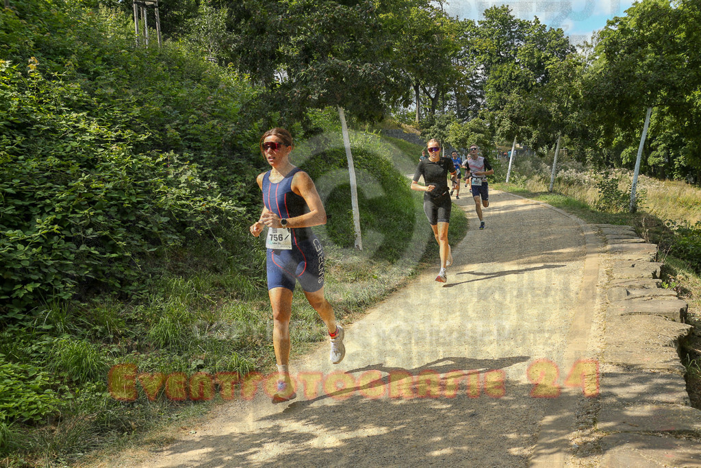 250824_1456_EX1_8129 | Sportfotografie im Rhein-Sieg Kreis, Köln, Bonn, NRW, Rheinland Pfalz, Hessen, etc. Unser Tätigkeitsfeld umfasst den Laufsport vom Volkslauf über den Marathon, Duathlon, Triathon bis zum Ultralauf wie Kölnpfad Ultra oder Schindertrail.
