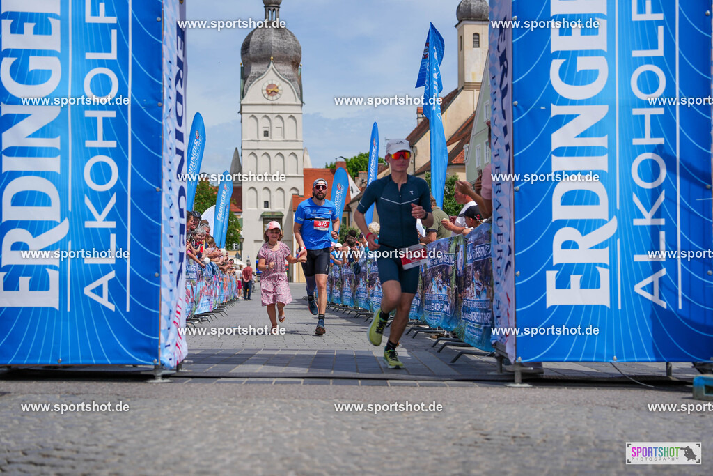 DSC05072 | Stadttriathlon Erding 2025. #yourpictrs #sportshot_your_pictrs @Sportshotphotography #stadttriathlonerding Copyright: www.sportshot.de