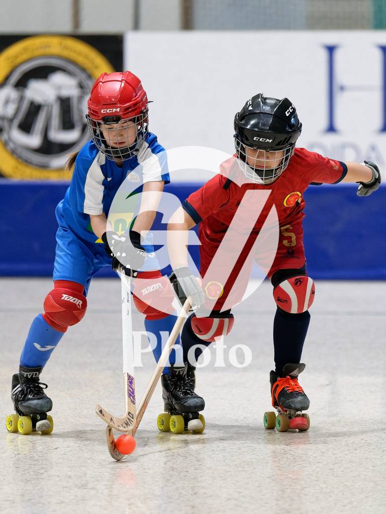 U11  - Geneve RHC v RHC Diessbach  |  during the U11  match between Geneve RHC and RHC Diessbach  at Centre sportif de la queue d'arve in Geneve, Switzerland