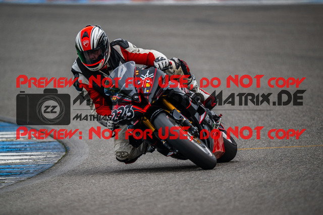 MaZZes_Fotomatrix_20240317_6007705_2866 | Fotograf Mathias Schmid
Sportfotograf,
Eventfotograf,
Hochzeitsfotograf,
Portraitfotograf