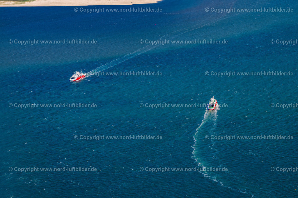 Sylt_List_Römö_FRS_Fähren_ELS_5757130625 | LIST 13.06.2025 Begegnung beider- Schiffe der FRS Syltfähre zwischen in List und Römö auf Sylt im Bundesland Schleswig-Holstein, Deutschland. // Encounter of both ships of the FRS Sylt ferry between in List and Romo on Sylt in the state Schleswig-Holstein, Germany. Foto: Martin Elsen