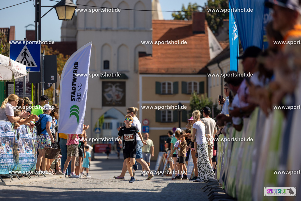 VJ__3227 | Stadtlauf Erding 2025 #stadtlauferding #erdingstadtlauf #stadtlauf_erding #laufmotivation #trisporterding #yourpictrs #sportshot_your_pictrs