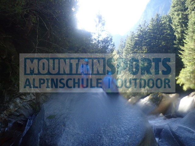 P1010116 | Bestelle die Bilder deines Berg- oder Wasser-Abenteuers mit Mountain Sports bequem von zu Hause aus direkt über unseren Online Fotoshop von pictrs.com. - Realisiert mit Pictrs.com