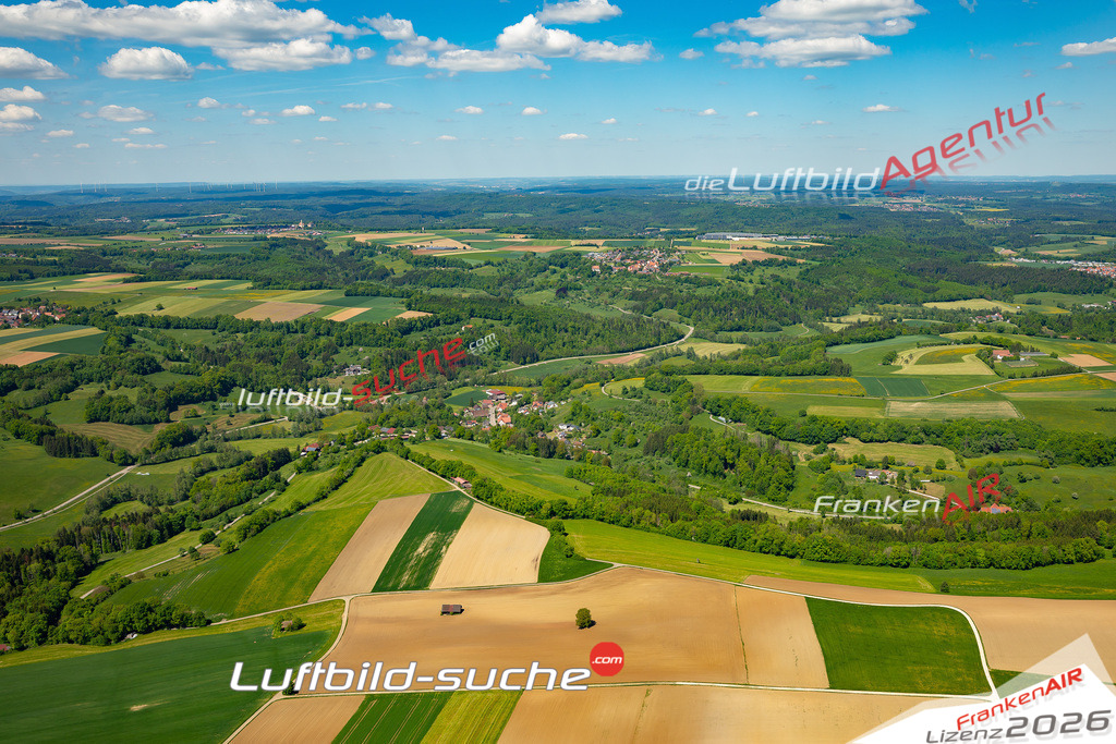 Luftbild Vs Google Maps  Laubach  Abtsgmünd -Das Luftbild wurde 2025 vom UL-Flugzeug heraus erstellt ( keine Drohne ) - Hochauflösende Luftaufnahme -Nicht vergleichbar mit Google Maps oder Satelittenbilder- Die Geschenkidee !Mit Lizenz und Bildrechte bestellbar