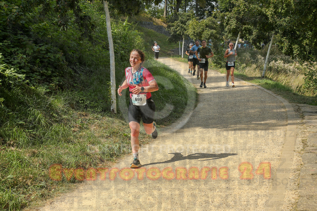 250824_1454_EX1_7980 | Sportfotografie im Rhein-Sieg Kreis, Köln, Bonn, NRW, Rheinland Pfalz, Hessen, etc. Unser Tätigkeitsfeld umfasst den Laufsport vom Volkslauf über den Marathon, Duathlon, Triathon bis zum Ultralauf wie Kölnpfad Ultra oder Schindertrail.