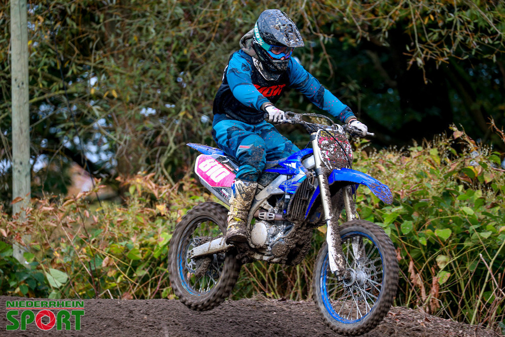 OpenTrack2024_Sonntag_Hobbyfahrer_065 | Bildergalerie von Sport-Ereignissen aber auch von weiteren spannenden Dingen - nicht nur vom Niederrhein. In Anlehnung an den bekannten Spruch von Hanns Dieter Hüsch heißt das Motto: "Niederrhein ist überall".  - Realisiert mit Pictrs.com