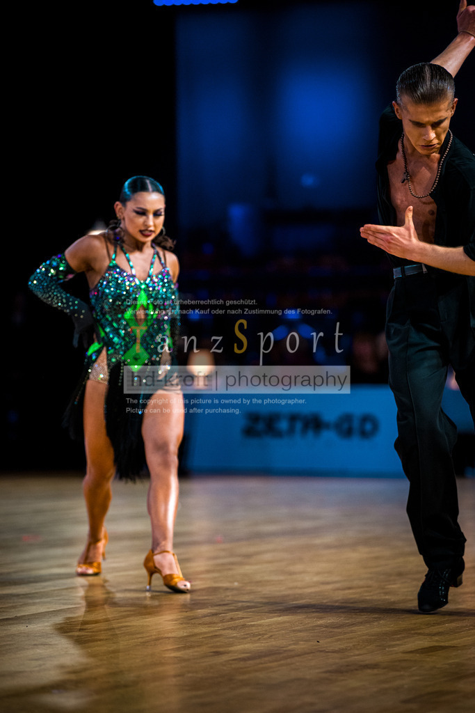 20251213_Baltic-GP_2372-2 | Tanzsportbilder, Standardtanz, Lateintanz, WDSF, DTV, LTVB, dancecomp, goc, hessen tanzt, blaues band der spree, walzer, tango, wiener walzer, slowfox, quickstepp, samba, rumba, cha-cha-cha, paso doble. jive, hd-kroft photography, turniertanzsport